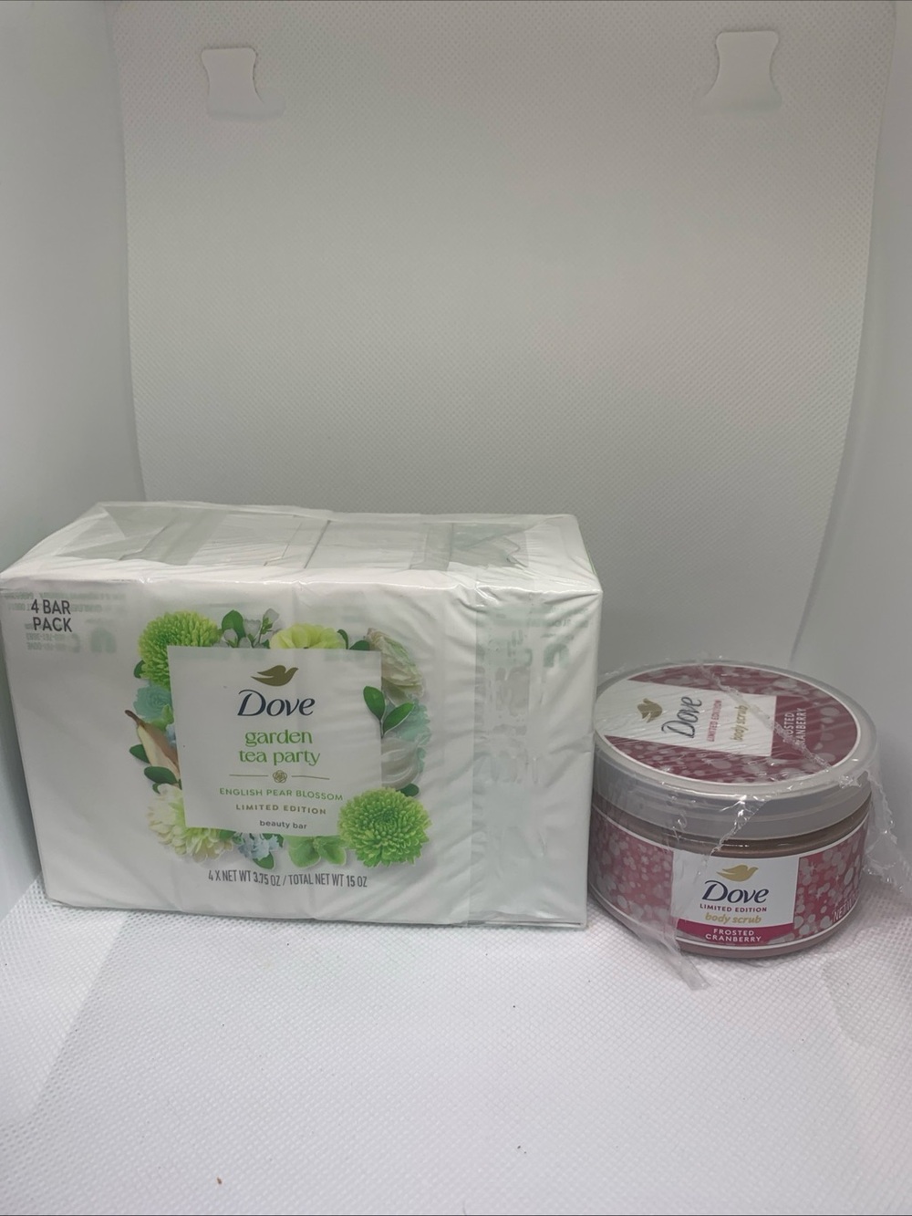 Dove Garden Tea Party 4 Pack Soap Bars and Frosted Cranberry Body Scrub